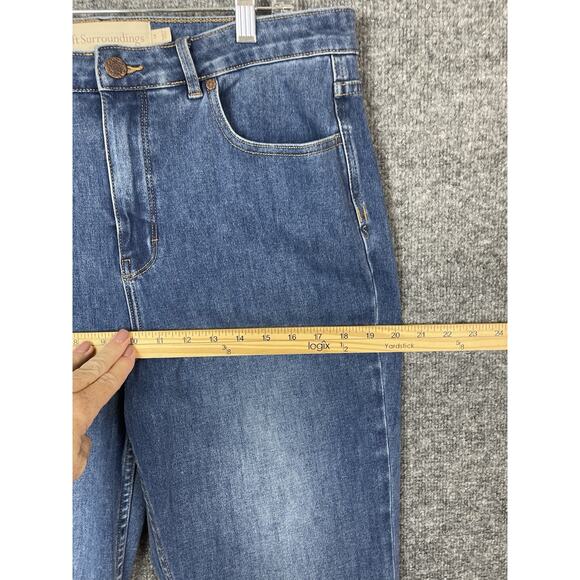 Soft Surroundings The Ultimate Denim Relaxed Straight Jeans size 14 Med wash - Picture 8 of 16